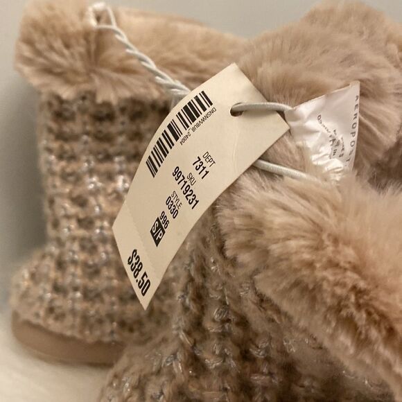 Aeropostale Beige Furry Knit Slippers - Picture 3 of 5